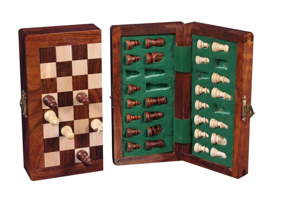 Peradix Chess Set, Magnetic Wooden Chess Board, 2 Extra Queen Size, 38x38cm, Folding Chess Board for Storage, Toys and Games for Adults and Children Peradix Chess Set, Magnetic Wooden Chess Board, 2 Extra Queen Size, 38x38cm, Folding Chess Board for Storage, Toys and Games for Adults and Children