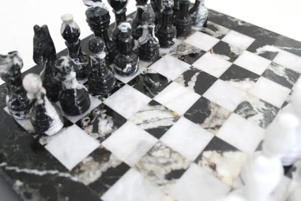 Marmeren schaakset zwart wit