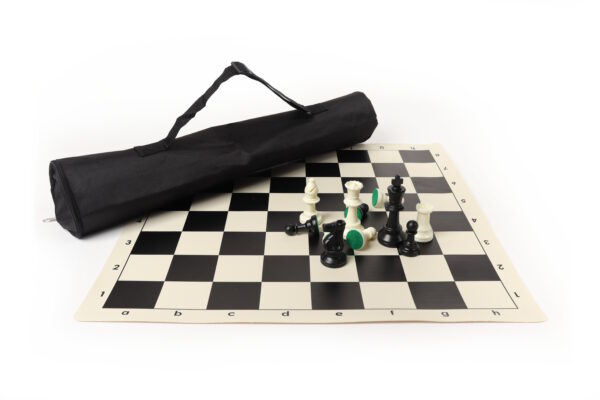 Toernooi club schaakset met oprolbaar bord en verzwaarde plastic stukken 3