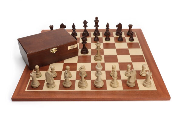 Schaakset Staunton schaakstukken met Schaakbord Sapele Esdoorn zonder coördinaten