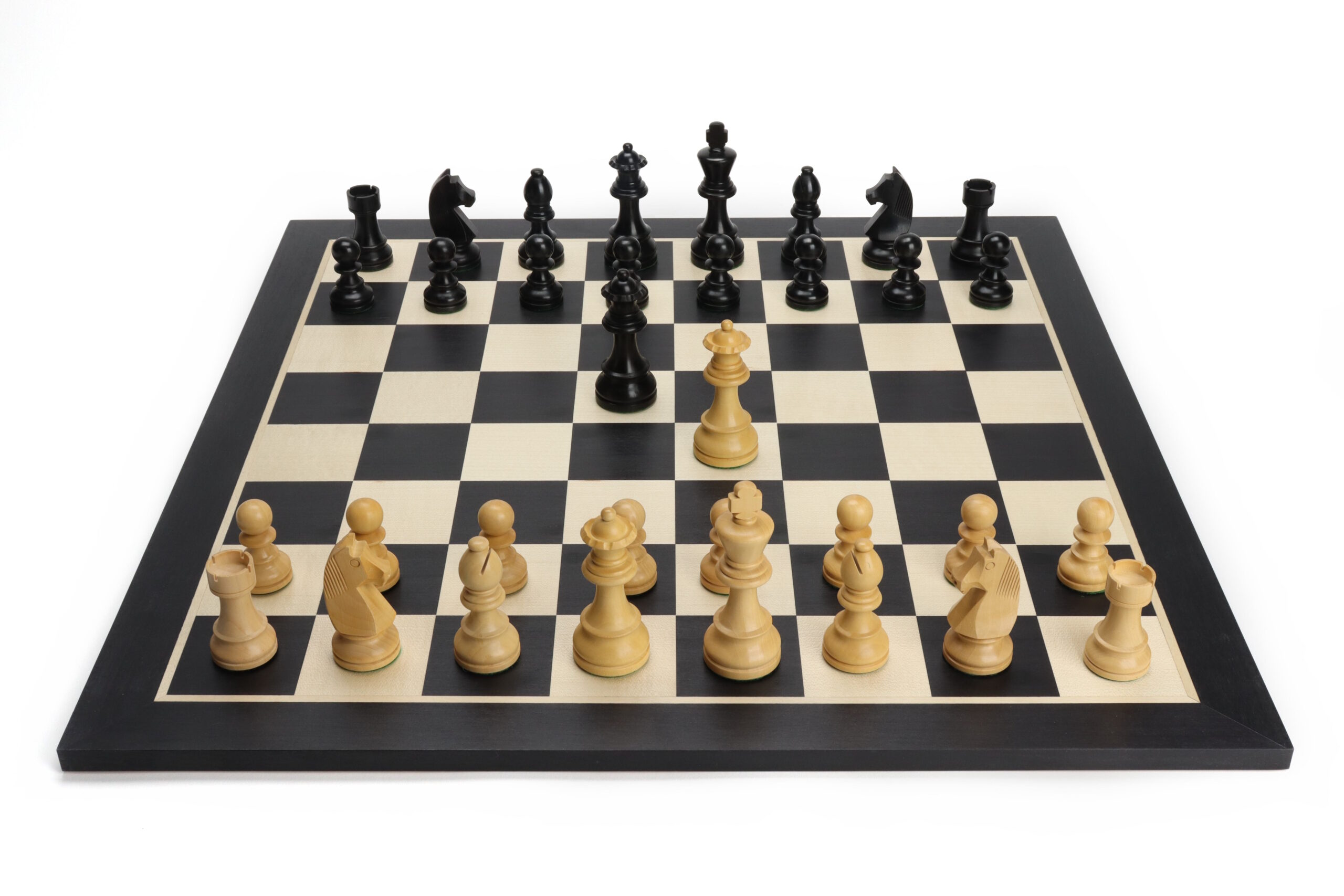 Schaakset German Knight Ebonized met Schaakbord zwart/wit zonder coördinaten – Maat 5